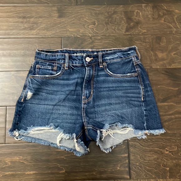 American Eagle Tomgirl shorts - Picture 1 of 2